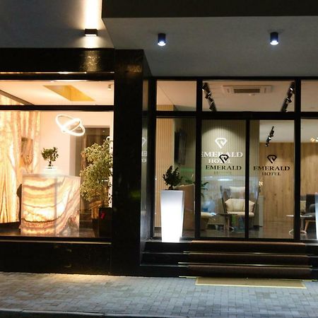 Emerald Boutique Hotel Tirana Bagian luar foto