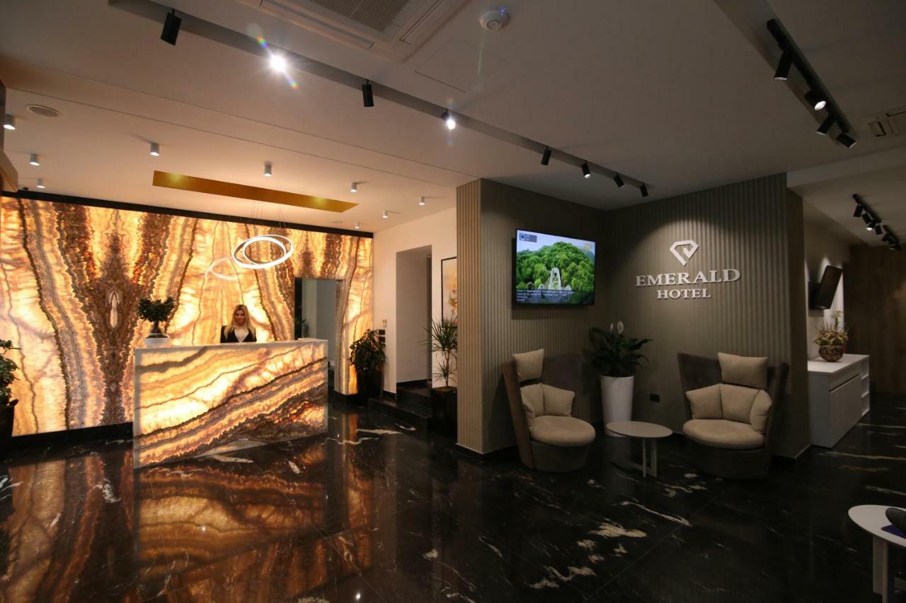 Emerald Boutique Hotel Tirana Bagian luar foto
