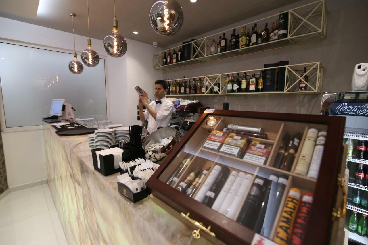 Emerald Boutique Hotel Tirana Bagian luar foto