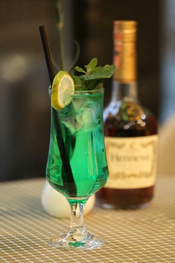 Emerald Boutique Hotel Tirana Bagian luar foto