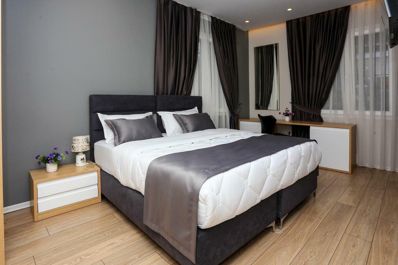 Emerald Boutique Hotel Tirana Bagian luar foto