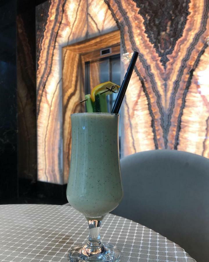 Emerald Boutique Hotel Tirana Bagian luar foto