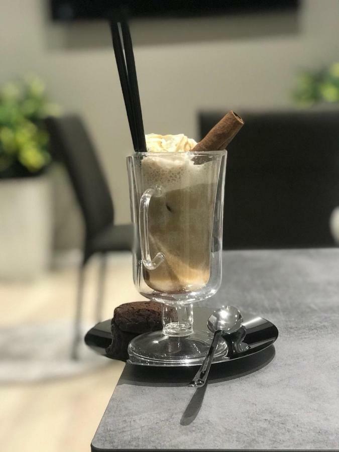 Emerald Boutique Hotel Tirana Bagian luar foto